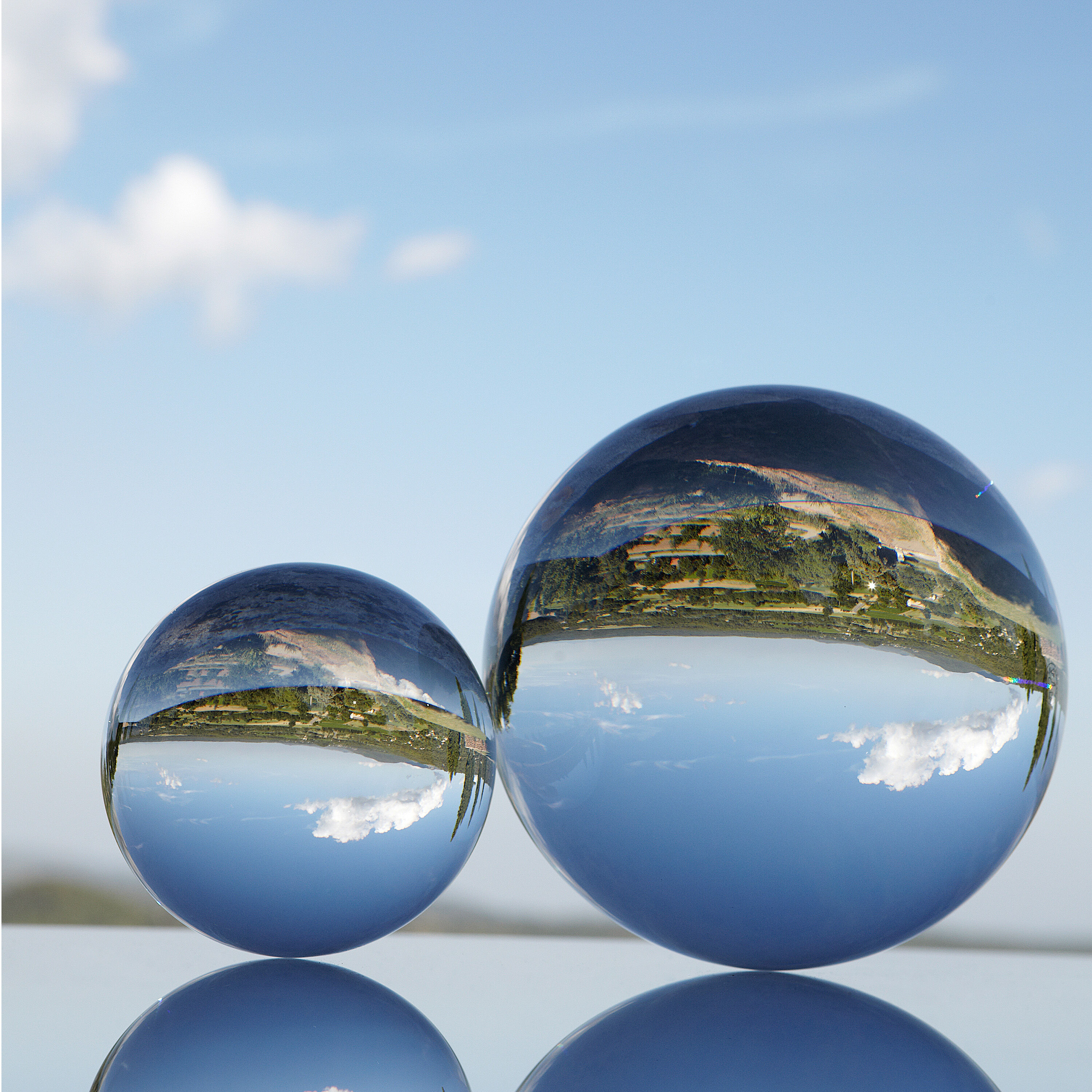 バカラ シリウス 水晶玉 15センチ 台座付き 丸玉 スフィア