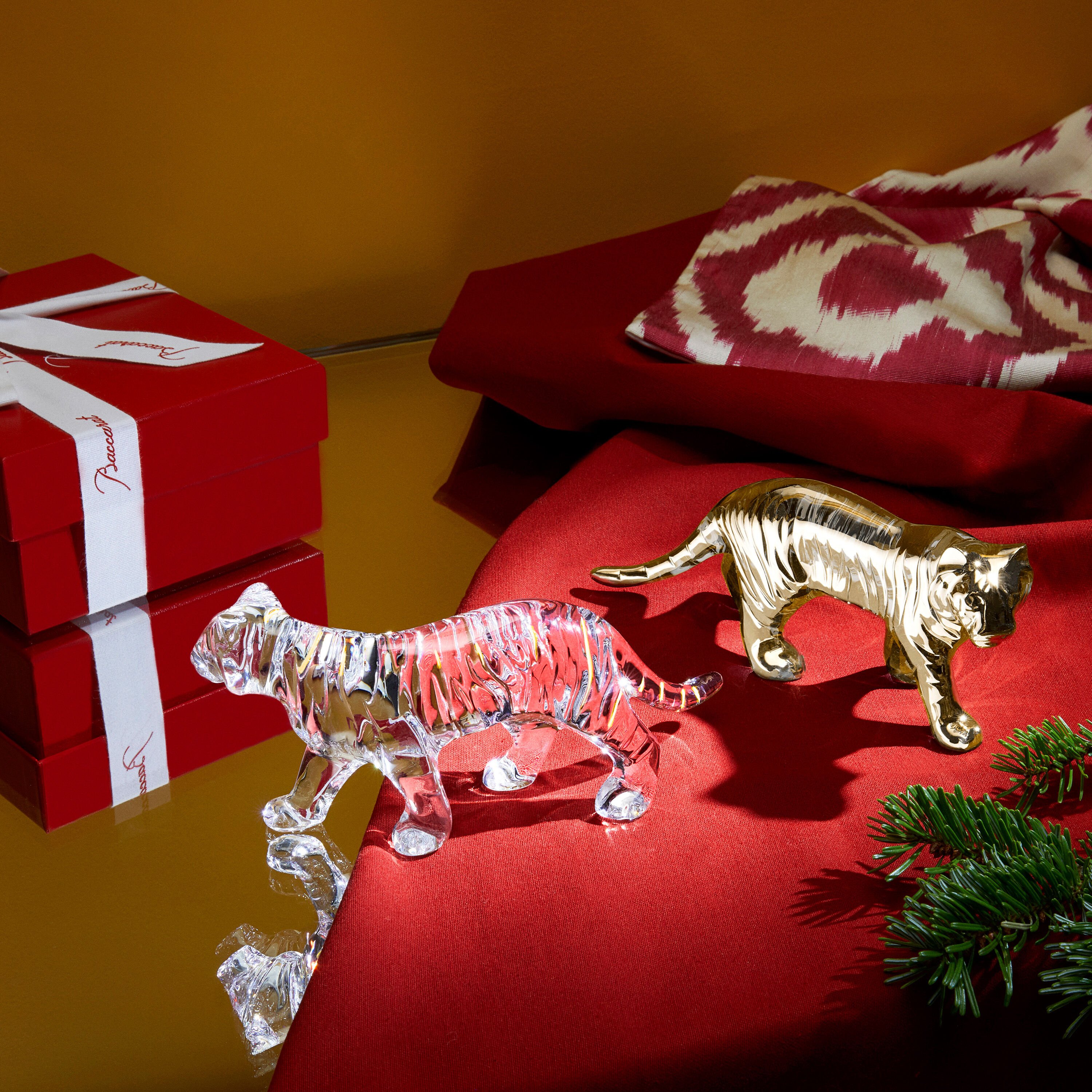 Baccarat バカラ 虎 寅 ゴールド 干支 オブジェ 置物 インテリア Amazon.co.jp: バカラ「干支 虎(寅)tiger」ゴールド 金 フィギュ