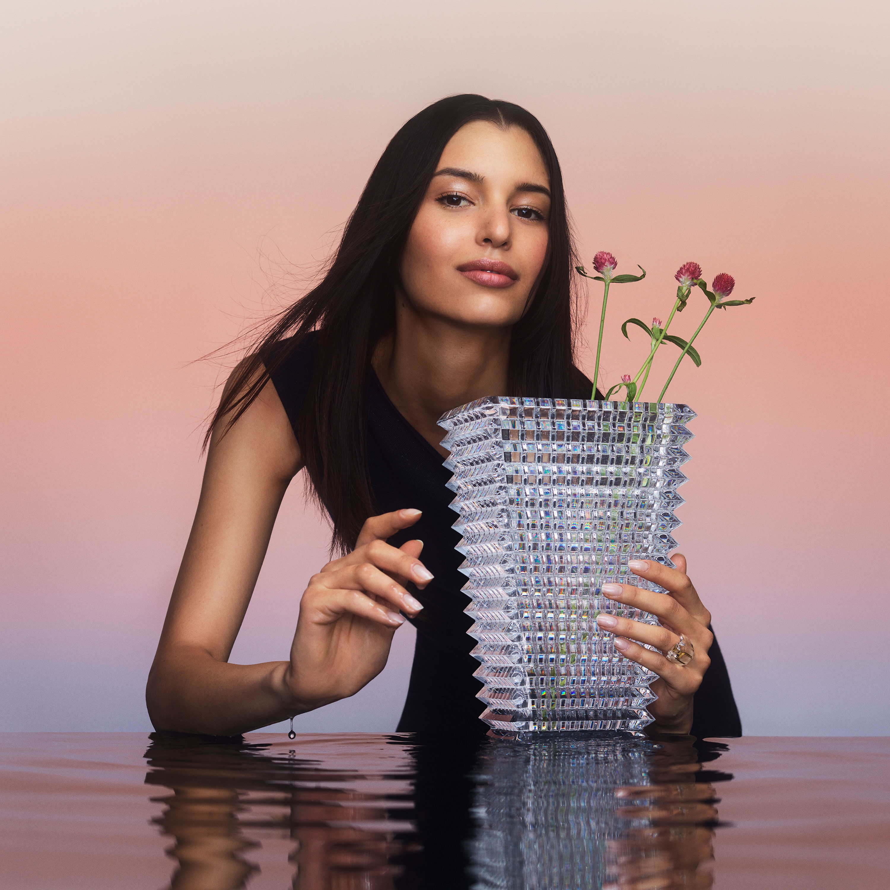 Baccarat フラワーベース クリスタル Baccarat バカラ フラワーベース クリスタル 【公式通販】