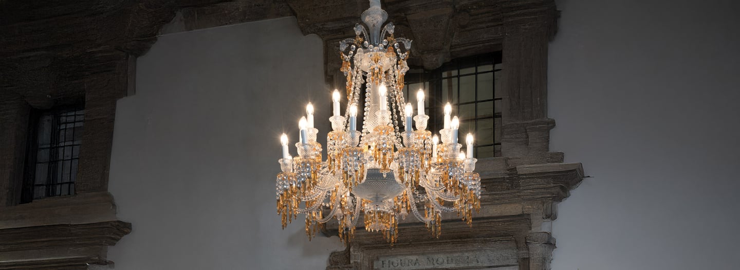 Z&eacute;nith Charleston Chandelier Short (24L) BACCARAT