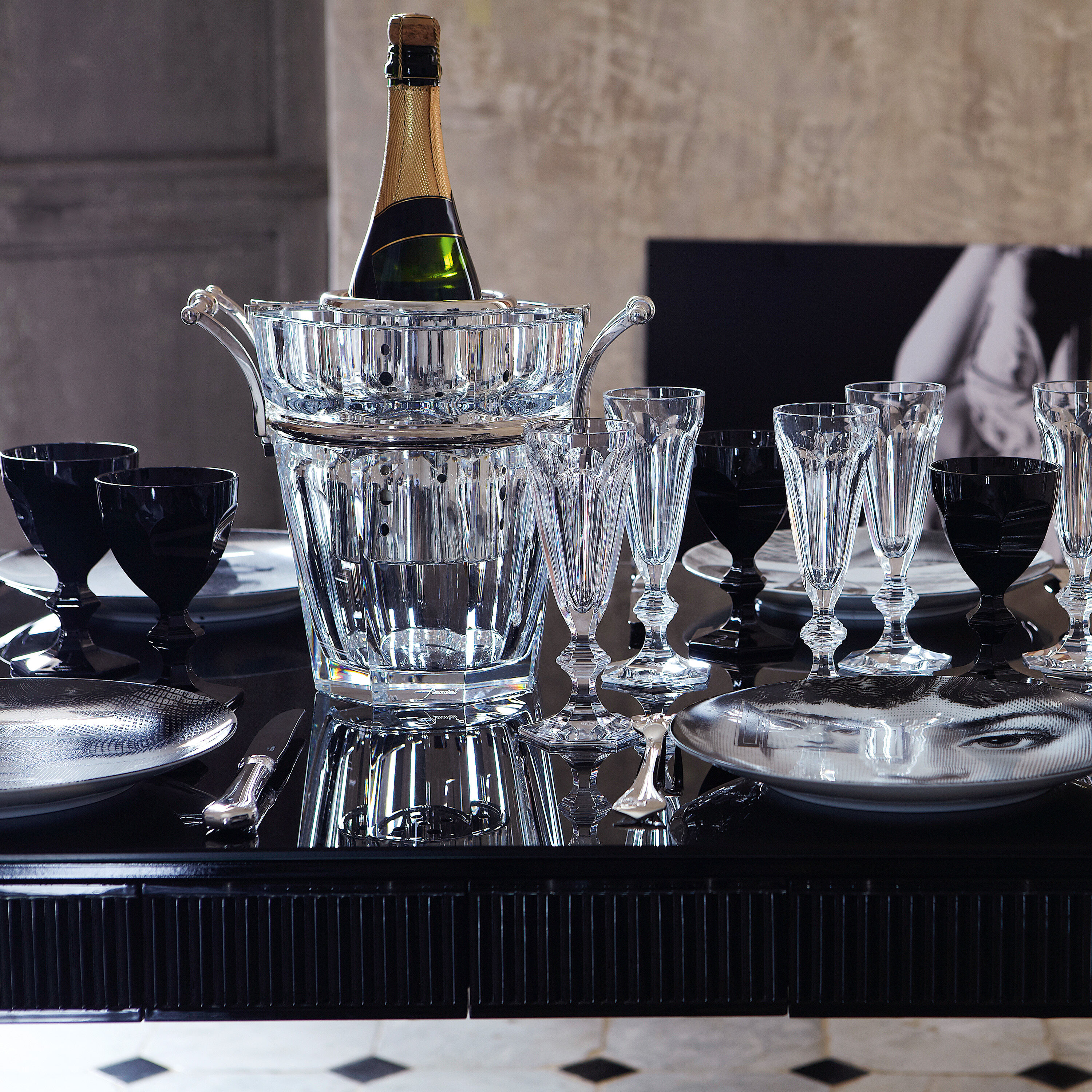 バカラ　シャンパンクーラー　大型サイズ　Baccarat バカラ シャンパンクーラー 大型サイズ Baccarat シャンパーニュ