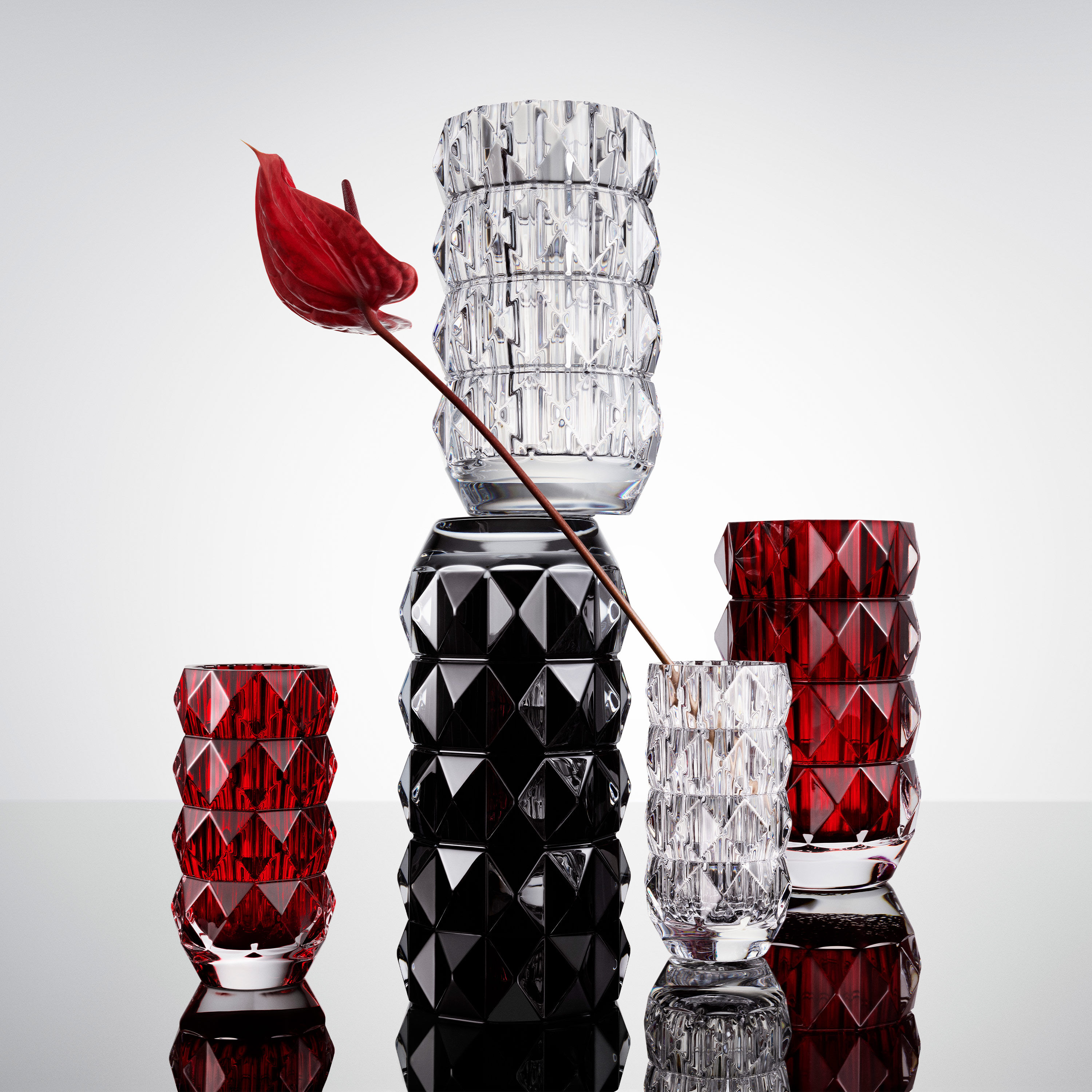 baccarat バカラ ルクソールフラワーベース　ミッドナイトブルー　未使用 ルクソール ベース | バカラ 日本