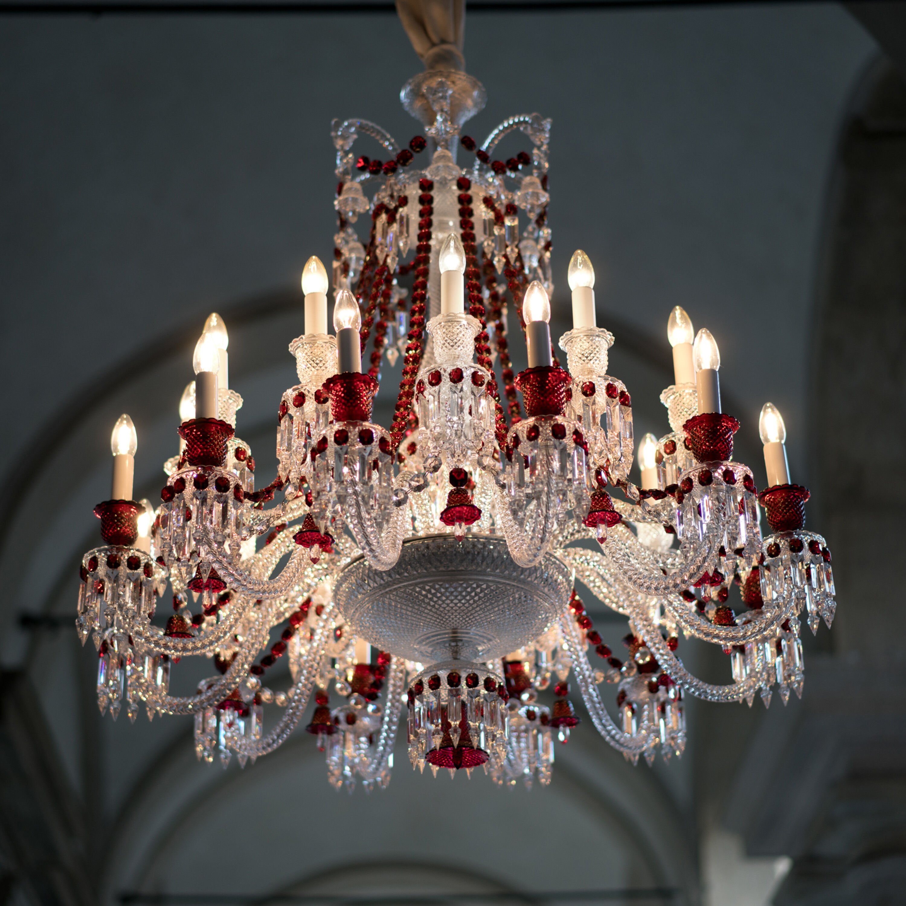 Zénith Chandelier Red (24L) | バカラ 日本