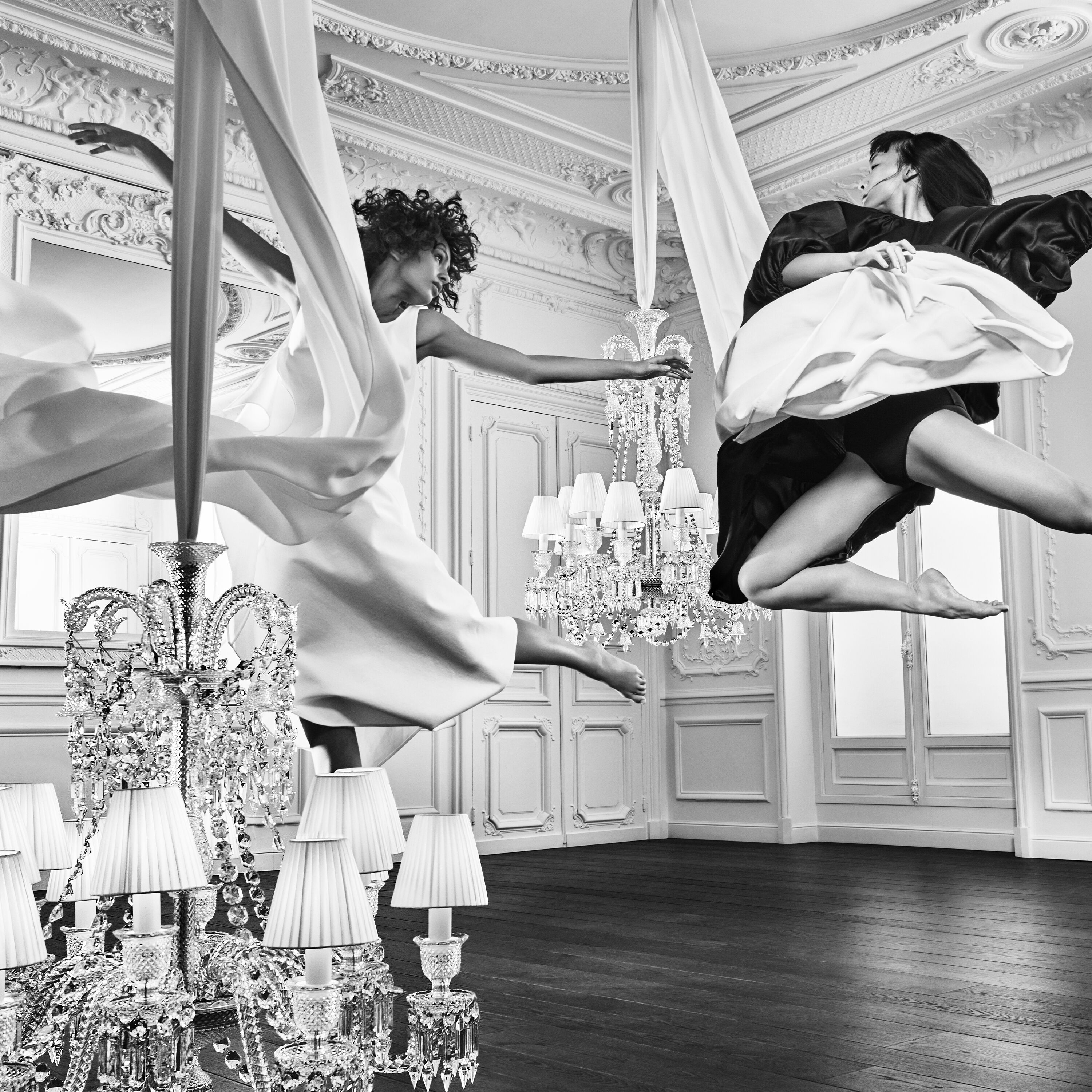 Zénith Chandelier Short (24L) | Baccarat International