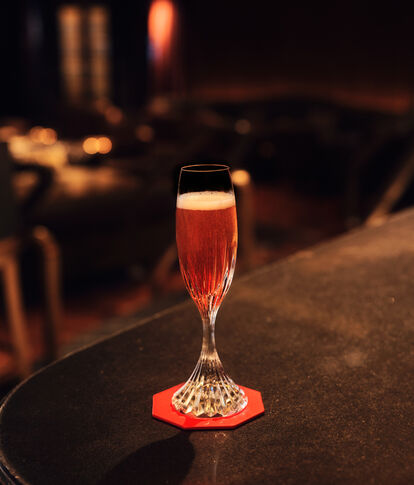 Cocktail in Manhattan Bar Singapore