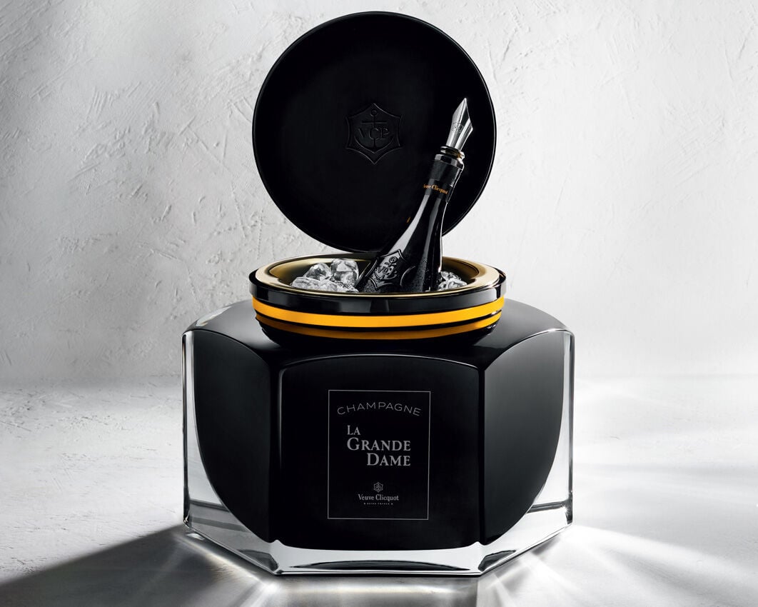 Creation of custom-made art pieces | Baccarat International