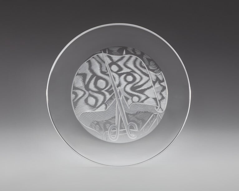 Chanel plate Gabrielle Chanel - 1964