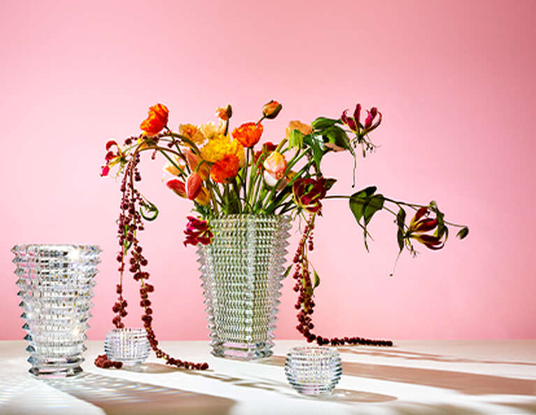 Eye vases and votives