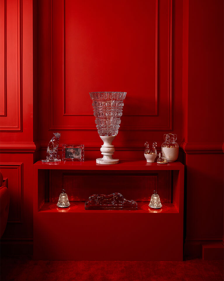 New Antique Vase in Chanakya store