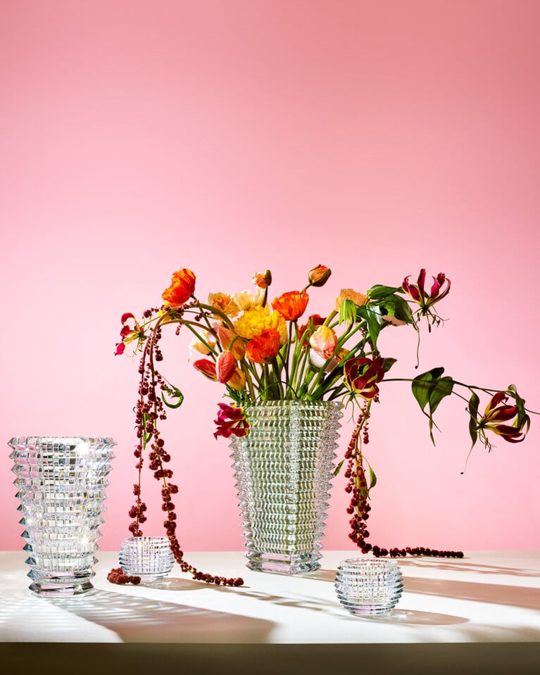 Eye vases and votives