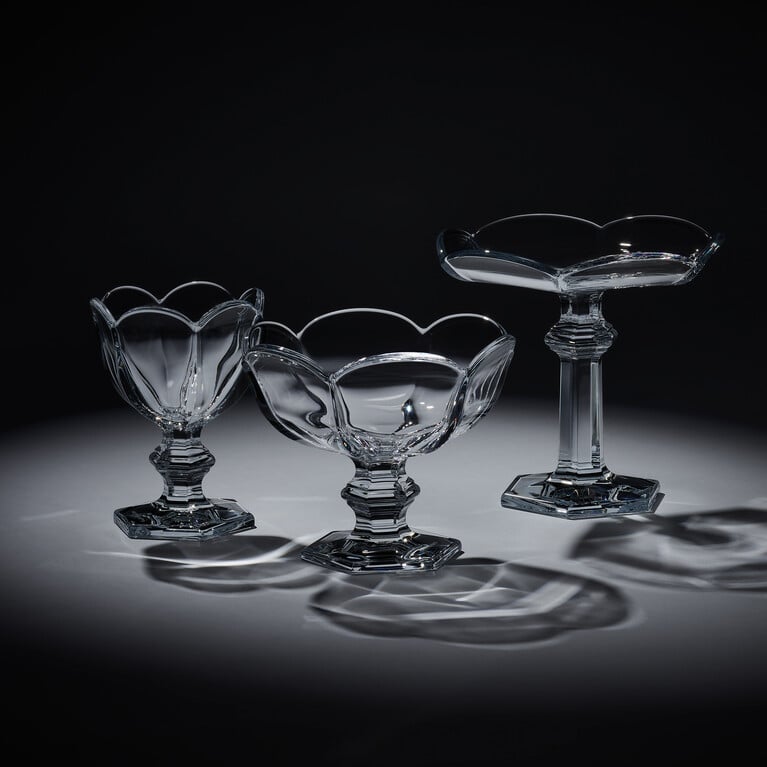Harcourt Tulipe Coupe, Bowl and Plate