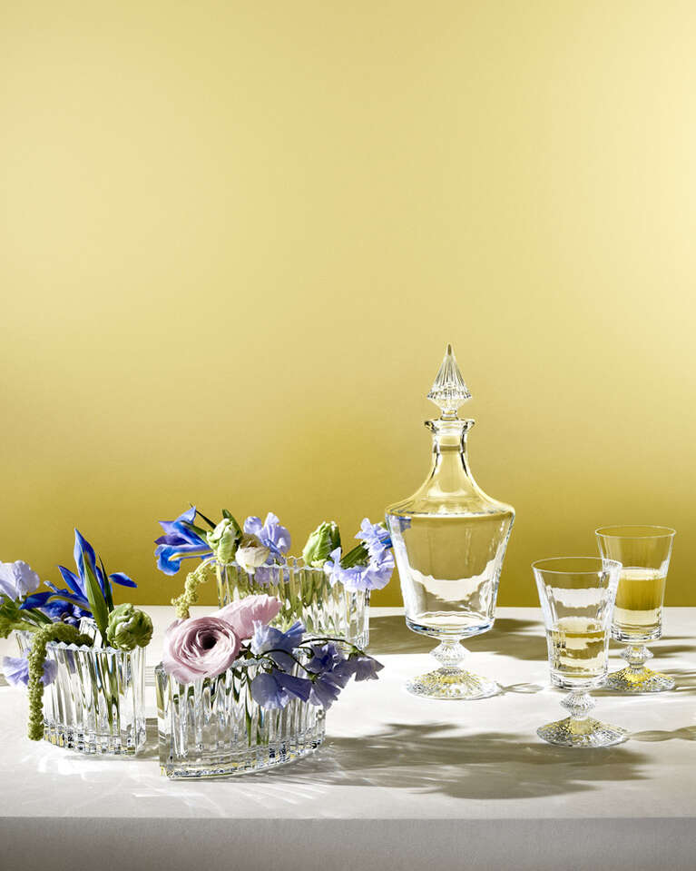 Eye vases and votives