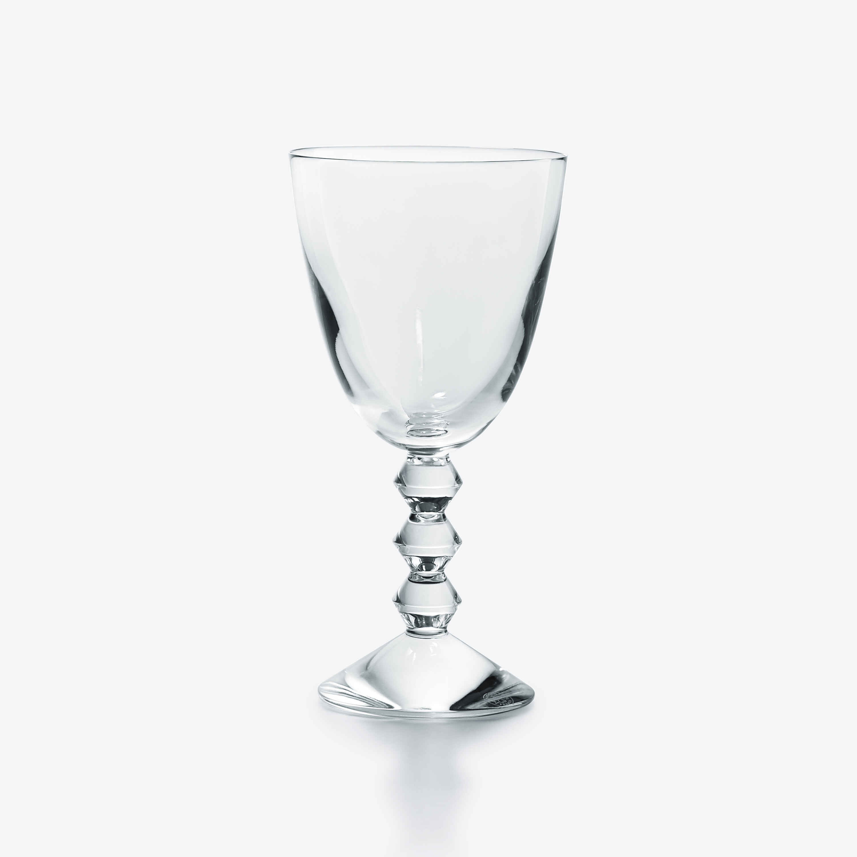 Top 5 Luxury Wine Glasses to Buy Online - Accent Mirror