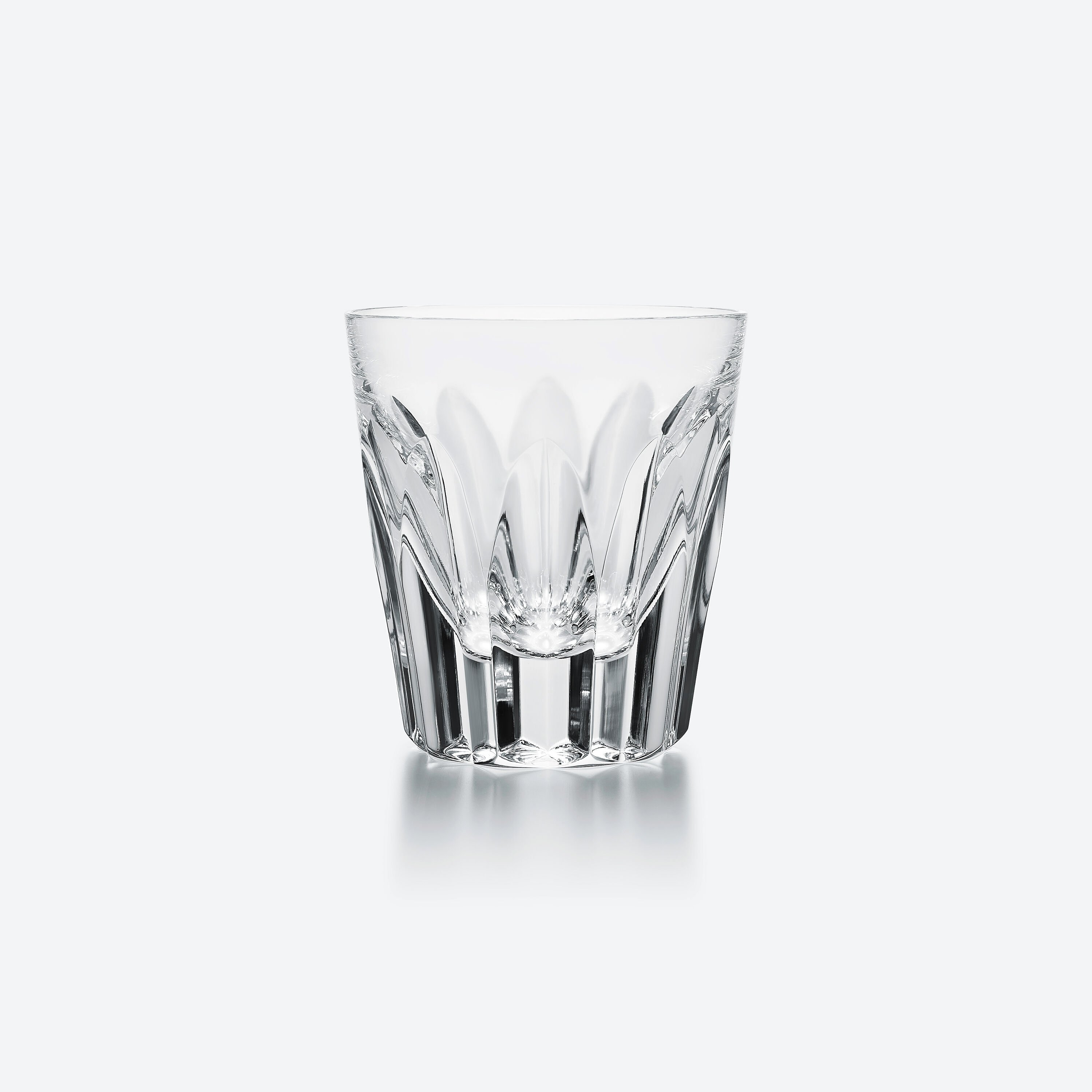 2600081_grey_001.jpg?sw=696&q=90