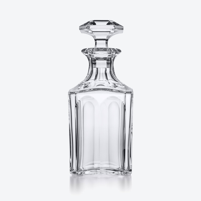 Harcourt 1841 Whisky Decanter Baccarat in Crystal Clear View 1
