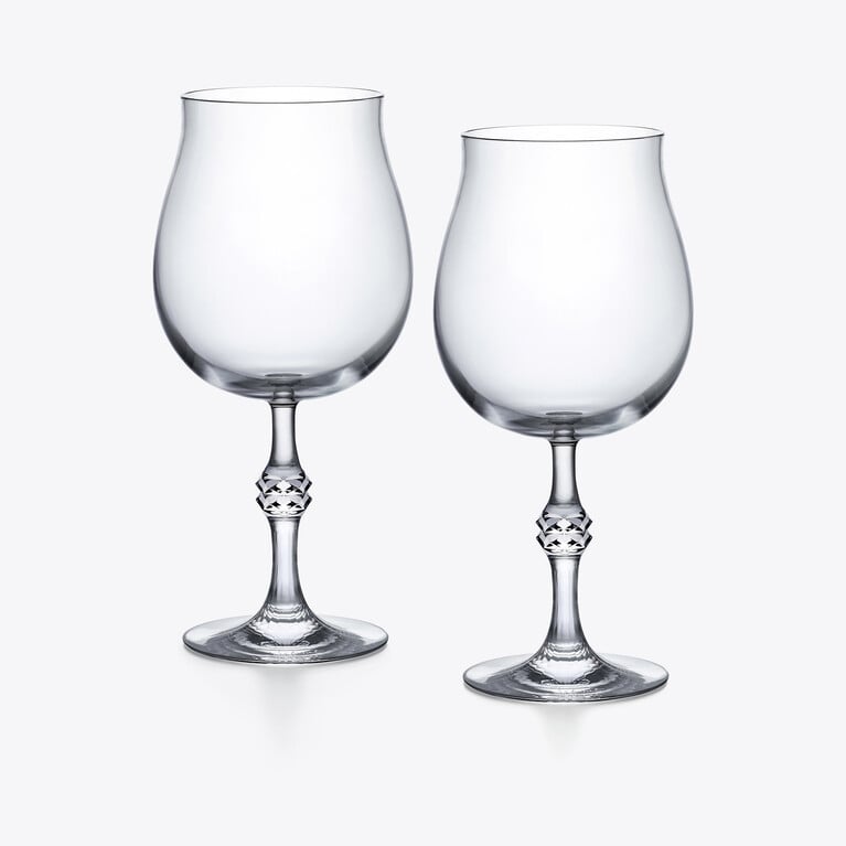 كؤوس نبيذ من مجموعة "باسيون" بإبداع چيان-تشارلز بواسيه  Baccarat