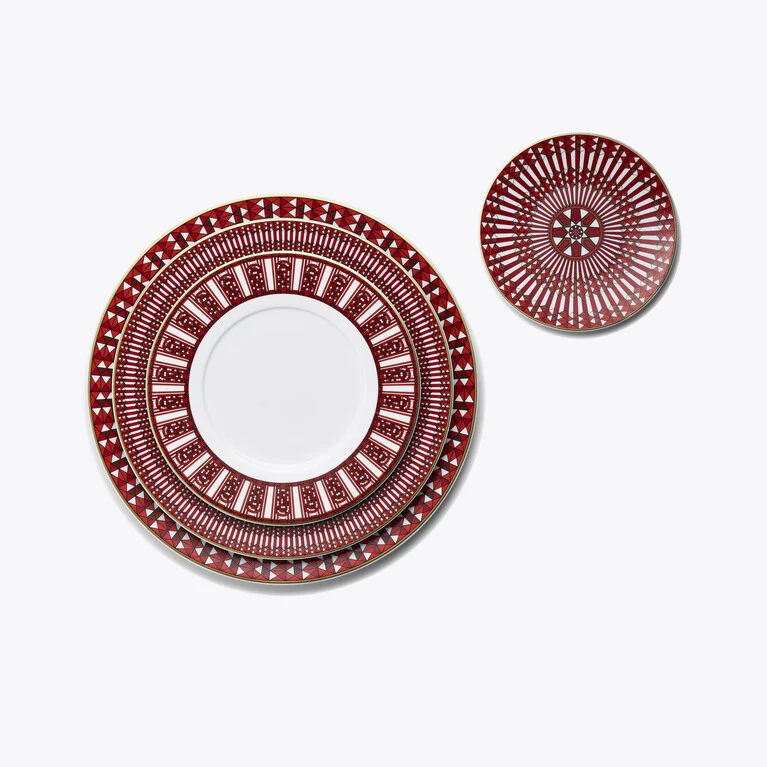 Assiette de Pr&eacute;sentation Arcadia Rouge Baccarat en Porcelaine Rouge Voir 3