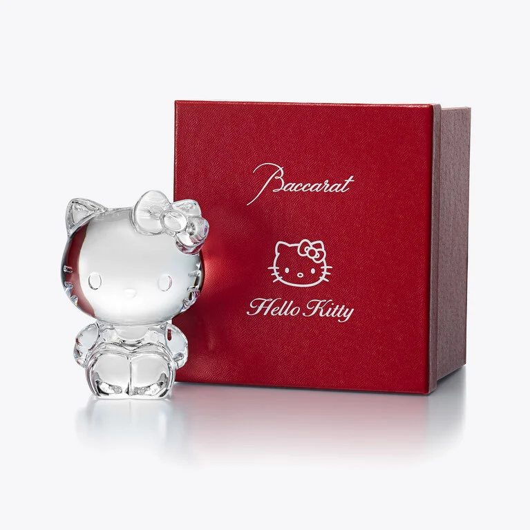 Hello Kitty Figurine Baccarat in Crystal Clear View 4
