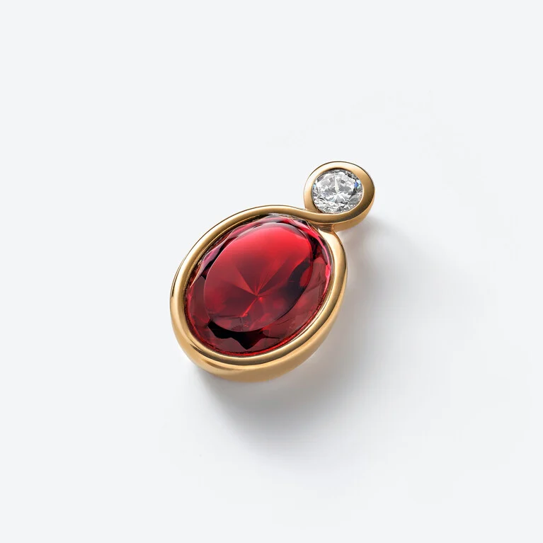 Crois&eacute; Gold Plated Pendant Baccarat in 18-Karat Gold-Plated Red View 1