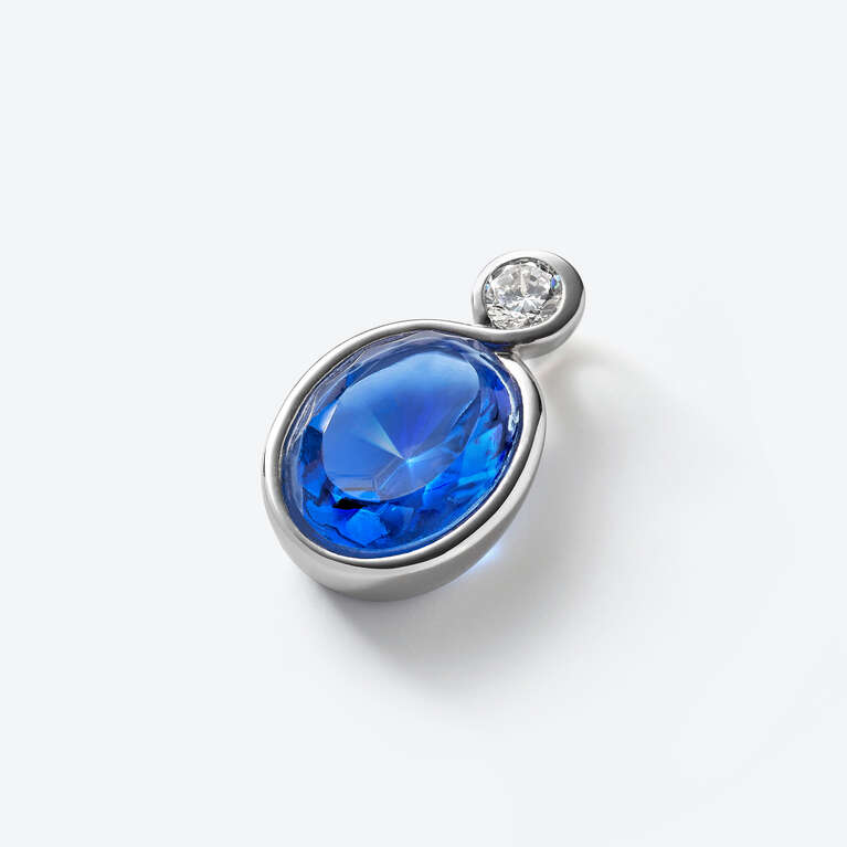 Croisé Silver Pendant Blue