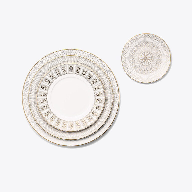 Arcadia Gold & Platinum Dessert Plates Baccarat in Porcelain Gold