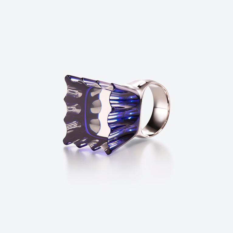 L'Eclat de Talleyrand Emperor Silver Ring Baccarat in Blue Silver