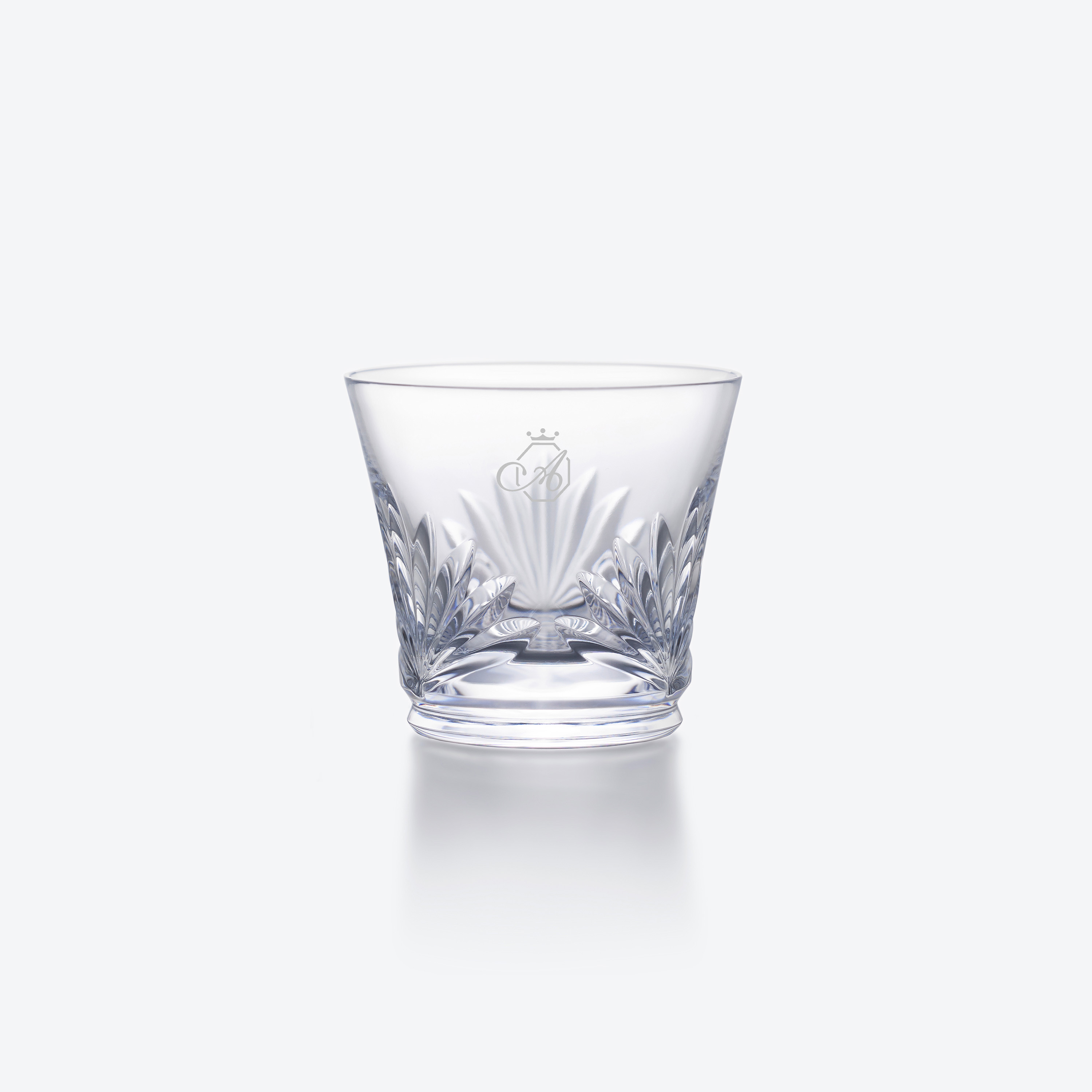 ルテシア タンブラー 2024（Aイニシャル入り） Baccarat、クリアのクリスタル製のスピリットグラス