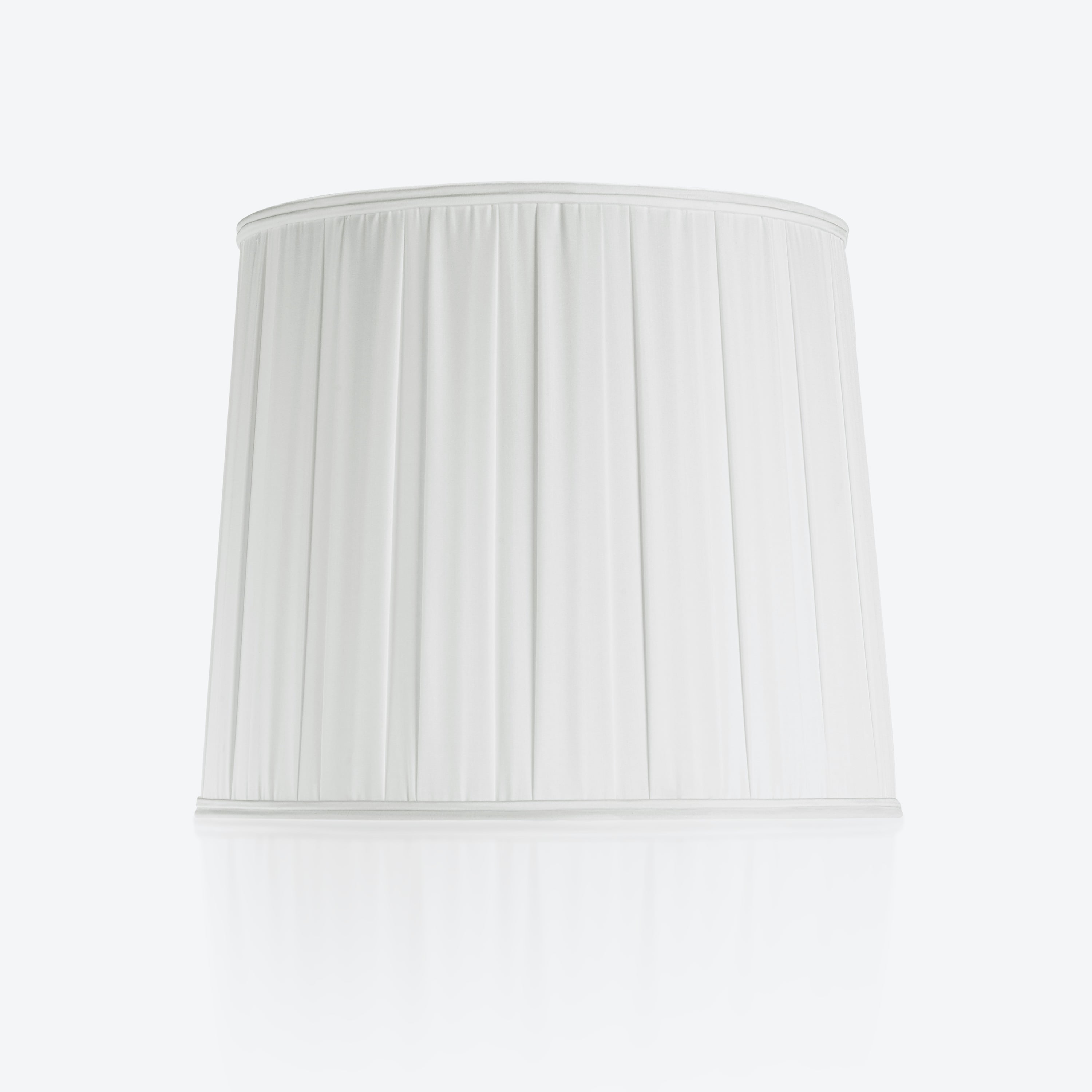 Krysta Lampshade Baccarat in Taffeta White